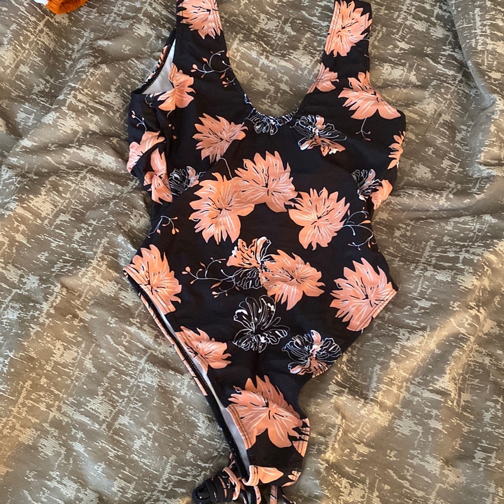 One piece bathing suit